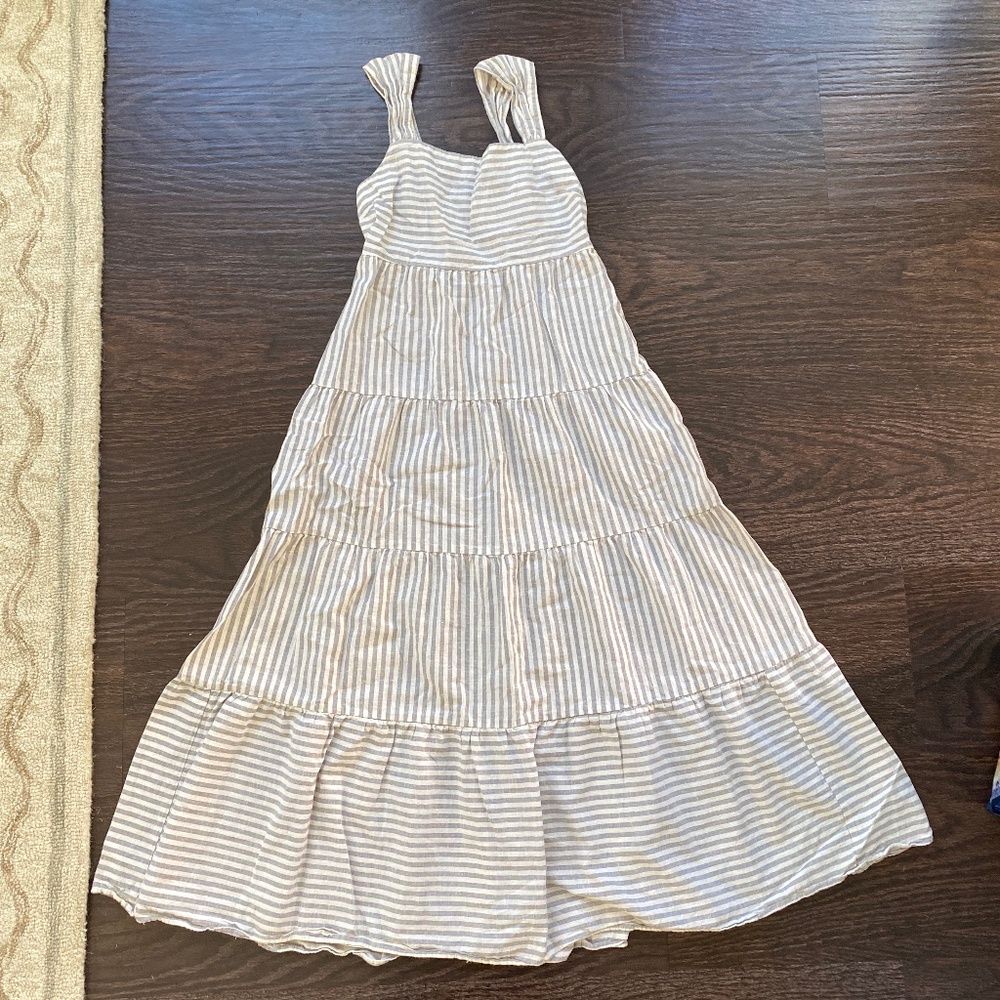 Madewell Grey/White Linen Tiered Maxi, Small